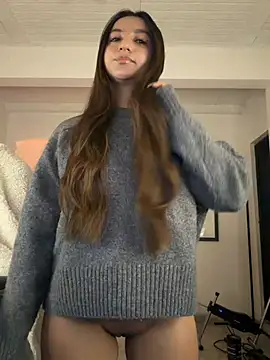 aly golden  online show from April 21, 2026, 11:33 pm