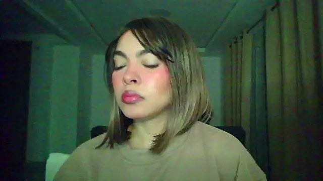 Snapshot of Kiri_Cutee chatting on December 3, 2025, 3:51 am Kiri Cutee online show from December 3, 2025, 3:51 am