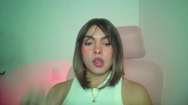 Snapshot of Kiri_Cutee chatting on February 2, 2026, 4:00 am Kiri Cutee online show from February 2, 2026, 4:00 am