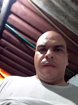 Camilo-31RI online show from May 2, 2026, 11:48 am