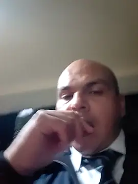Camilo-31RI online show from May 9, 2026, 12:25 am