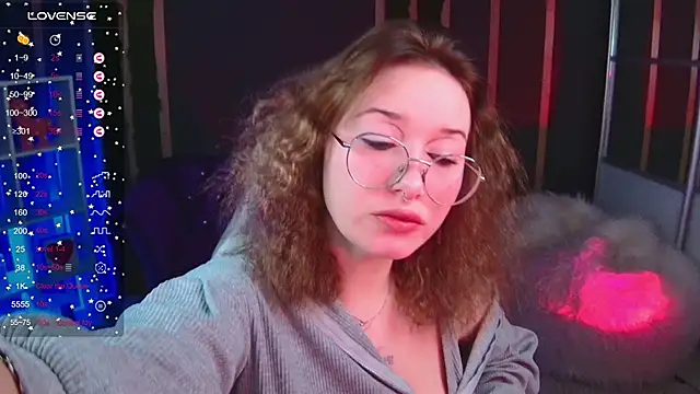 Snapshot of Eridabytrend chatting on November 14, 2025, 6:17 am Eridabytrend online show from November 14, 2025, 6:17 am