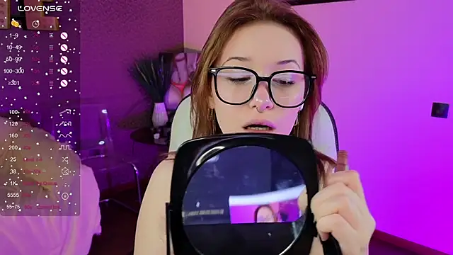 Snapshot of Eridabytrend chatting on December 1, 2025, 12:17 pm Eridabytrend online show from December 1, 2025, 12:17 pm