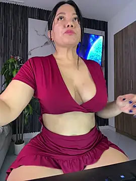 Snapshot of Abril10_ chatting on May 9, 2026, 3:59 pm Abril10 online show from May 9, 2026, 3:59 pm