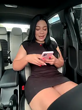 Snapshot of Abril10_ chatting on November 17, 2025, 2:10 pm Abril10 online show from November 17, 2025, 2:10 pm