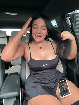 Snapshot of Abril10_ chatting on November 24, 2025, 5:02 pm Abril10 online show from November 24, 2025, 5:02 pm