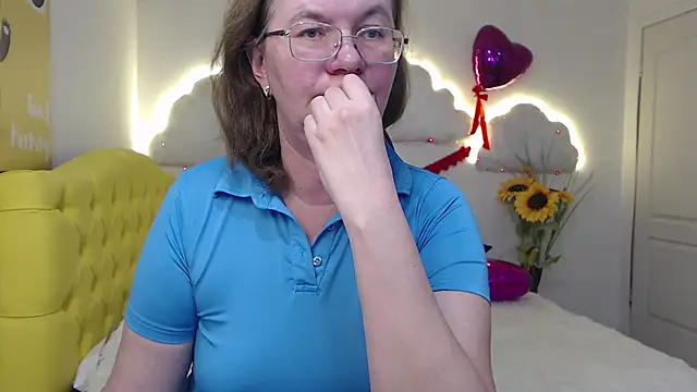 HolyMilfa online show from March 7, 2025, 10:46 am