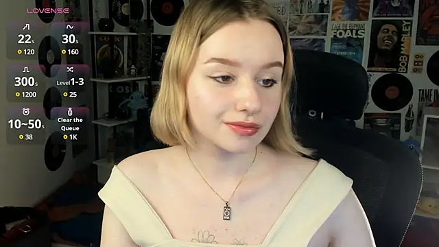 AdeleLoomis online show from March 20, 2025, 8:53 am