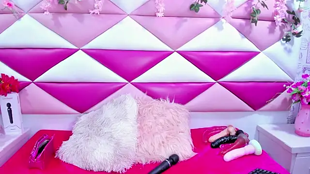 Snapshot of SalmaSantos chatting on October 31, 2025, 2:30 am SalmaSantos online show from October 31, 2025, 2:30 am