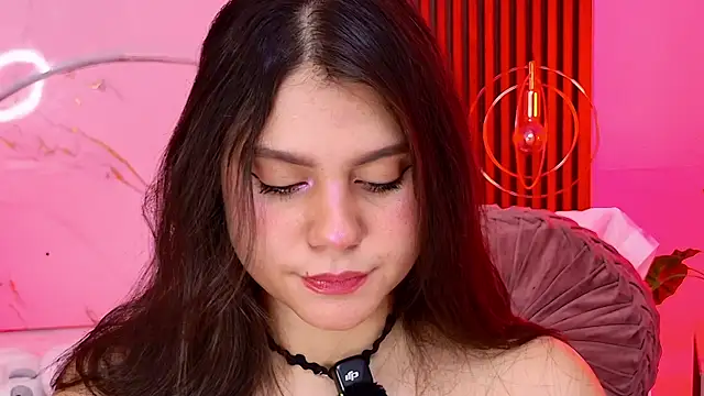 pamelajons  online show from March 9, 2026, 12:41 pm