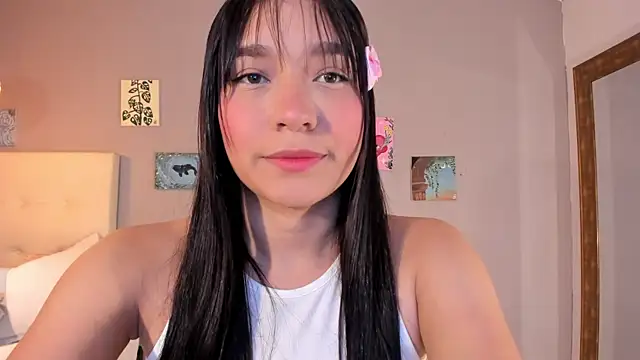 Maia W10 online show from April 21, 2026, 12:01 pm