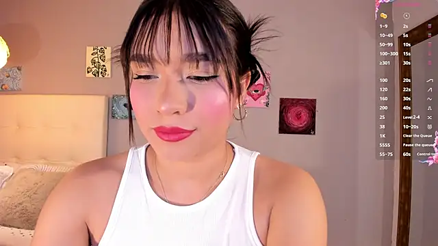 Snapshot of Maia_W10 chatting on June 1, 2026, 12:16 pm Maia W10 online show from June 1, 2026, 12:16 pm