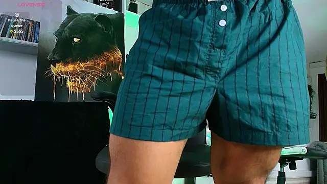 Snapshot of Regan__ chatting on March 21, 2026, 1:40 am Regan online show from March 21, 2026, 1:40 am