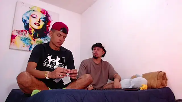 enjoy vibes online show from November 10, 2025, 2:33 pm