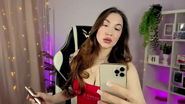 Snapshot of MelissaLovvv chatting on November 5, 2025, 6:05 am MelissaLovvv online show from November 5, 2025, 6:05 am