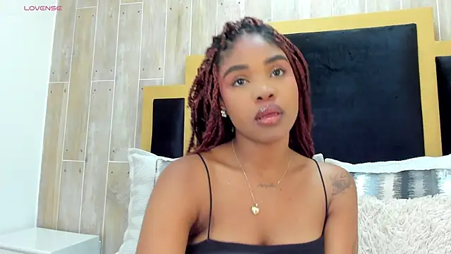 Snapshot of AriaFoster chatting on October 14, 2025, 11:47 pm AriaFoster online show from October 14, 2025, 11:47 pm