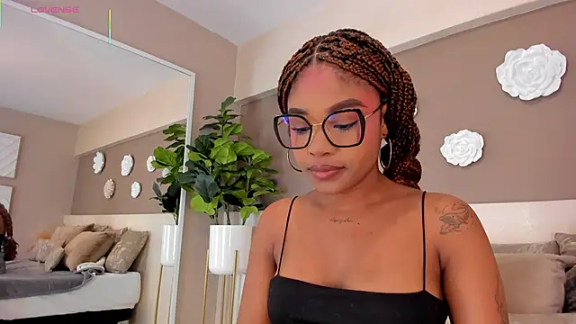 Snapshot of AriaFoster chatting on November 25, 2025, 4:02 am AriaFoster online show from November 25, 2025, 4:02 am