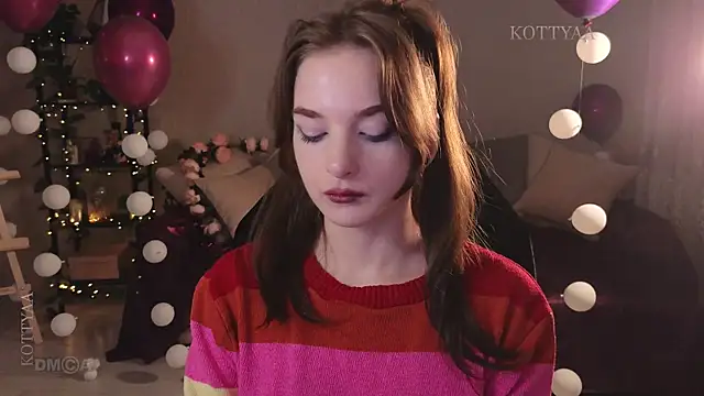 Snapshot of -Kottyaa- chatting on November 21, 2025, 8:19 pm -Kottyaa- online show from November 21, 2025, 8:19 pm