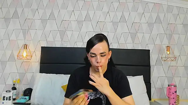 Snapshot of JustinePerry chatting on December 1, 2025, 3:40 am JustinePerry online show from December 1, 2025, 3:40 am