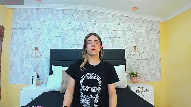 Snapshot of JustinePerry chatting on October 20, 2025, 3:41 am JustinePerry online show from October 20, 2025, 3:41 am