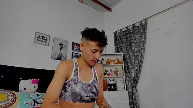 megan 100 online show from November 30, 2025, 6:52 pm