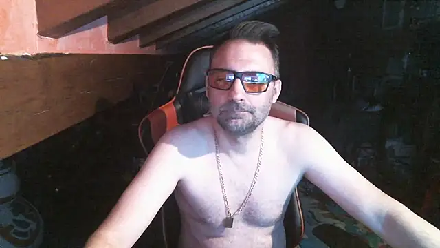 Snapshot of 6996horus chatting on September 10, 2025, 11:15 pm 6996horus online show from September 10, 2025, 11:15 pm