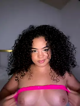 Snapshot of Lucy_wilson5 chatting on December 15, 2025, 10:48 pm Lucy wilson5 online show from December 15, 2025, 10:48 pm