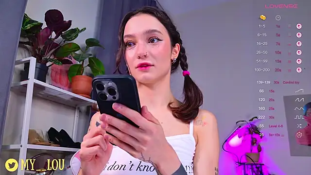 MyLou  online show from October 14, 2025, 3:12 pm