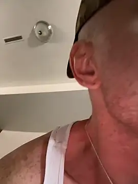 Snapshot of slam_bro chatting on October 21, 2025, 1:16 am slam bro online show from October 21, 2025, 1:16 am