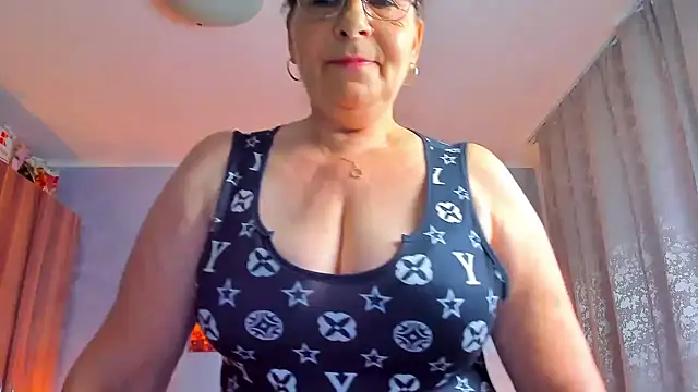 Snapshot of sweetangell69_ chatting on July 17, 2026, 3:15 am sweetangell69 online show from July 17, 2026, 3:15 am