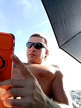 Lovely milk online show from November 20, 2025, 9:54 am