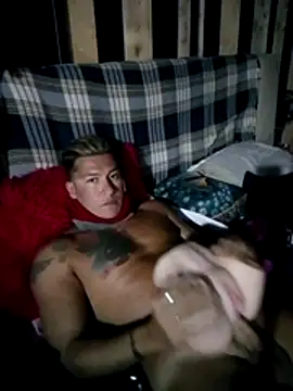 Lovely milk online show from November 4, 2025, 9:07 pm