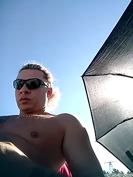 Lovely milk online show from November 3, 2025, 8:18 am