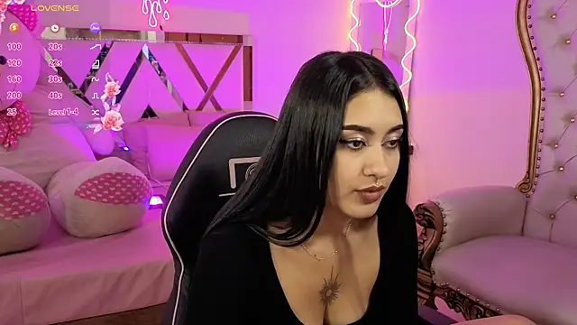 Moonshine tay online show from September 23, 2025, 7:54 pm