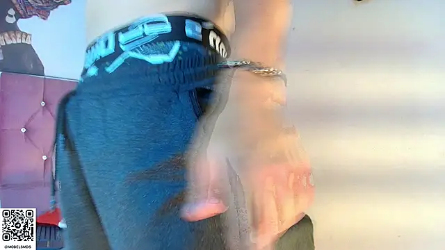 aaron antonella mds online show from December 20, 2025, 9:06 pm