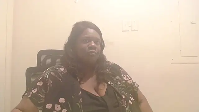 Snapshot of whitwhit86 chatting on September 10, 2025, 9:47 pm whitwhit86 online show from September 10, 2025, 9:47 pm