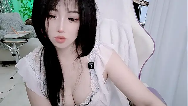 Snapshot of Vaness-a chatting on November 20, 2025, 12:50 pm Vaness-a online show from November 20, 2025, 12:50 pm