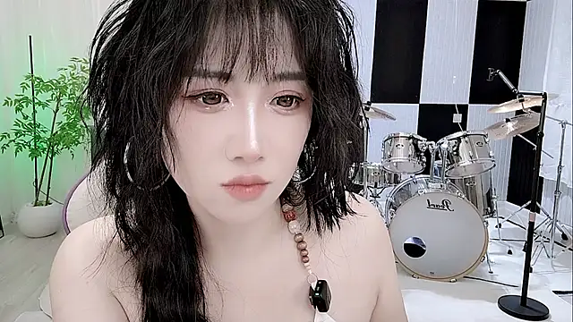 Snapshot of Vaness-a chatting on October 11, 2025, 6:42 pm Vaness-a online show from October 11, 2025, 6:42 pm