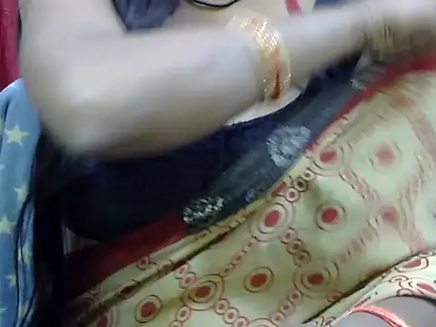 HOT-SEEMAA online show from November 6, 2025, 3:27 pm