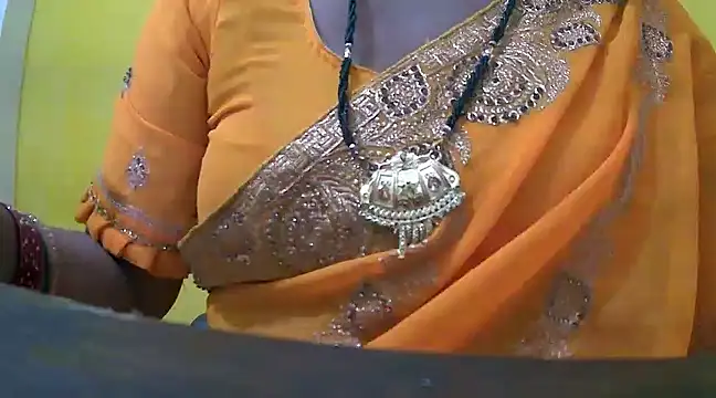 Snapshot of LOVE-SUSHILA chatting on January 21, 2025, 5:05 am LOVE-SUSHILA online show from January 21, 2025, 5:05 am