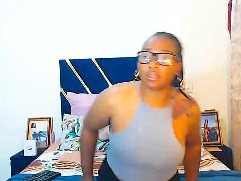 veronica1xxx online show from March 9, 2026, 9:40 pm