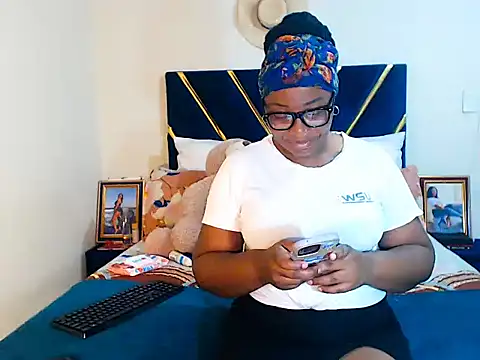 veronica1xxx online show from February 6, 2026, 8:16 pm