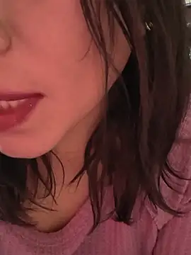 Kasandra02 online show from May 23, 2026, 4:33 am