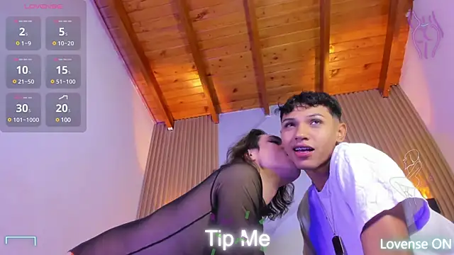 Snapshot of miss_Ari chatting on March 17, 2025, 12:10 am miss Ari online show from March 17, 2025, 12:10 am