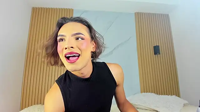 Snapshot of miss_Ari chatting on December 20, 2024, 6:56 pm miss Ari online show from December 20, 2024, 6:56 pm