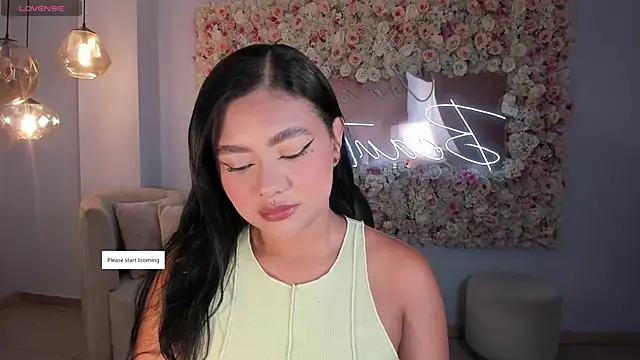 GabriellaLee online show from April 30, 2026, 3:35 am