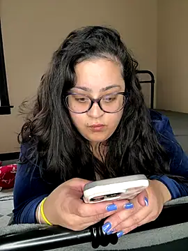 tillymarie34 online show from November 18, 2025, 6:00 pm