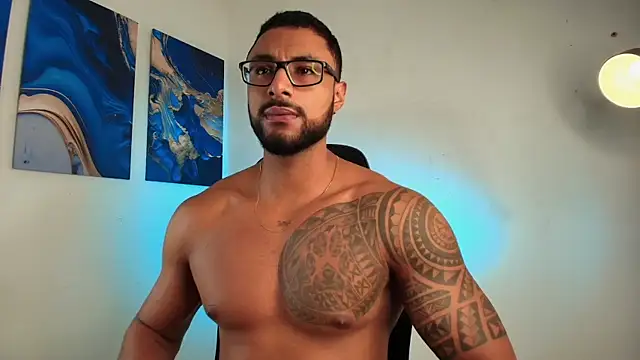 LiamGarcia1 online show from February 16, 2026, 5:55 pm