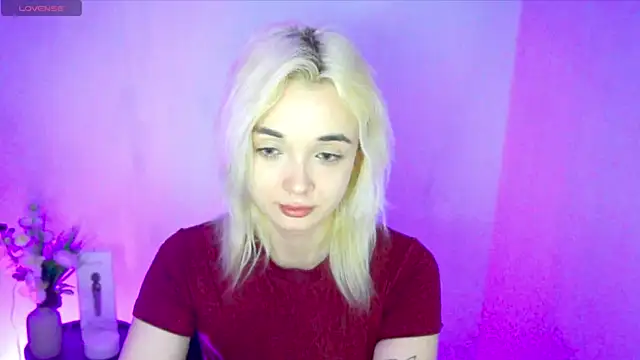 Snapshot of Ashley_S chatting on August 3, 2026, 10:14 pm Ashley S online show from August 3, 2026, 10:14 pm