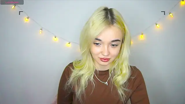 Snapshot of Ashley_S chatting on November 15, 2025, 11:09 pm Ashley S online show from November 15, 2025, 11:09 pm